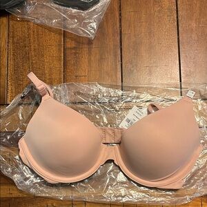 PINK Victoria's Secret Pink T-Shirt Bra
